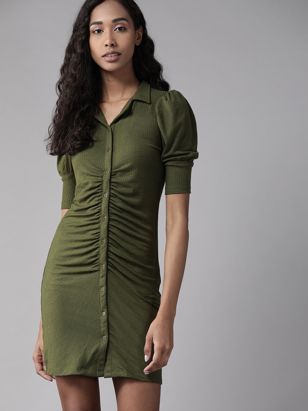 

The Roadster Lifestyle Co Women Olive Green Ribbed Ruched Bodycon Dress