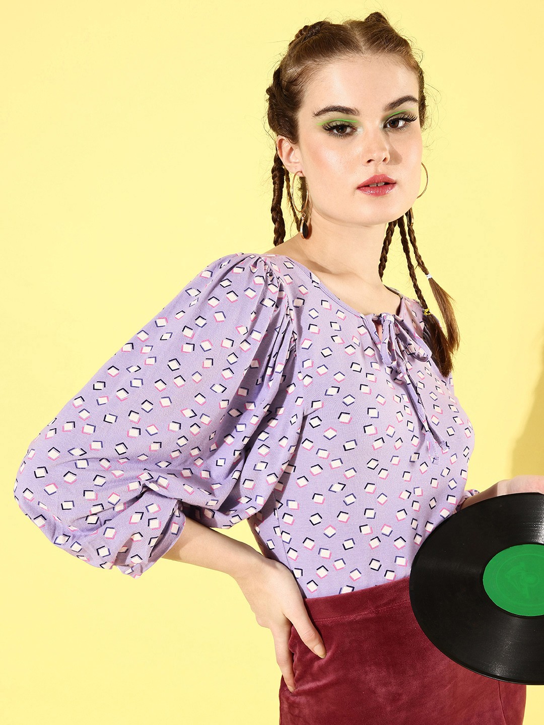 

Roadster Lavender Geometric Once Upon a Sleeve Top