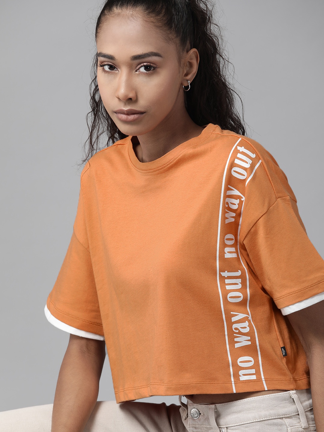 

Roadster Women Peach-Coloured & White Typography Printed Pure Cotton Boxy T-shirt