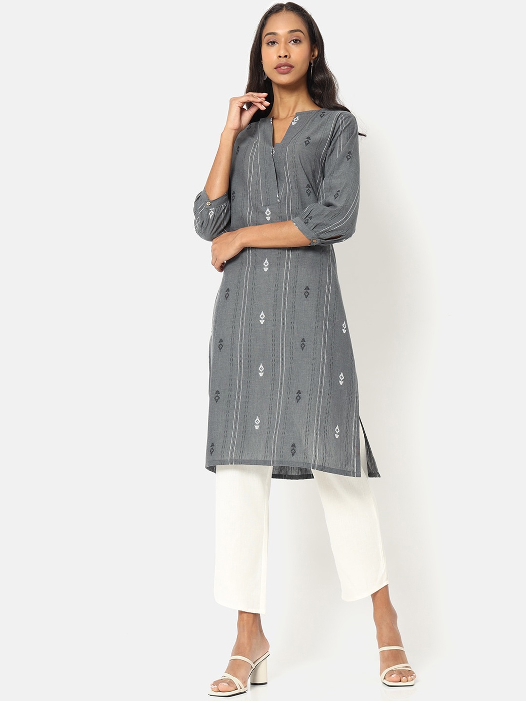 

Saaki Women Grey Ethnic-Motifs Woven Design Kurta