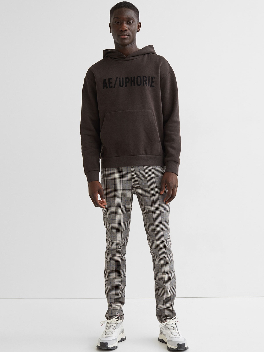 

H&M Men Grey Skinny Fit Twill Trousers