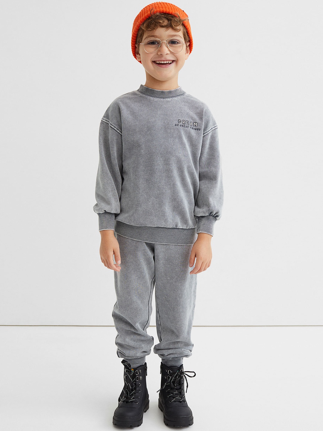 

H&M Boys Grey 2-Piece Printed Set