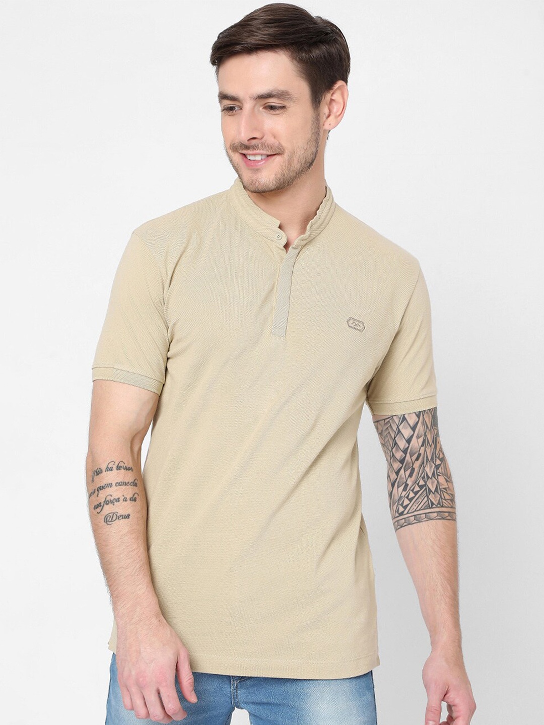 

Mufti Men Beige Mandarin Collar Slim Fit T-shirt