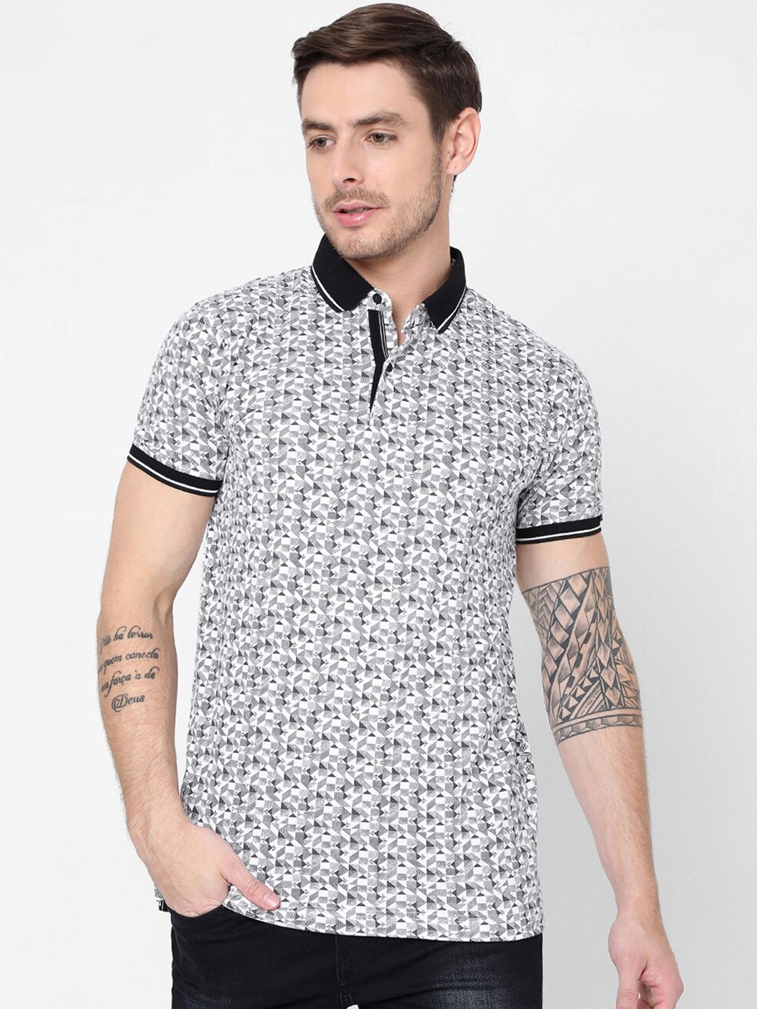 

Mufti Men White Printed Polo Collar Slim Fit T-shirt