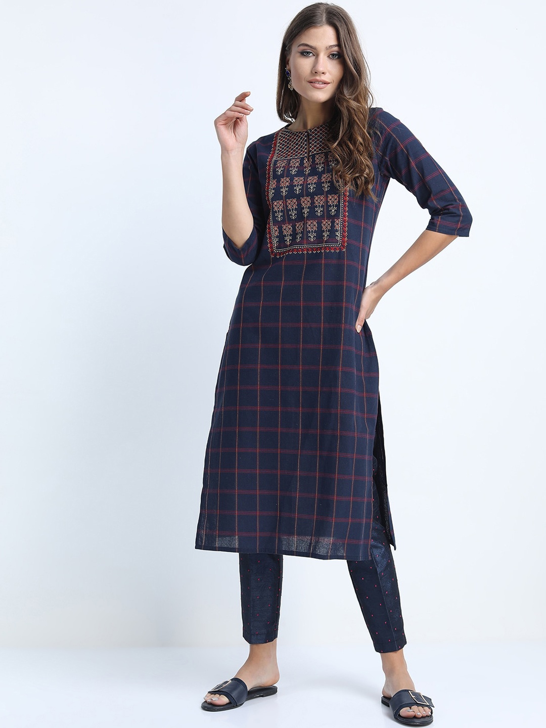 

Vishudh Women Navy Blue & Red Cotton Checked Yoke Design Straight Kurta