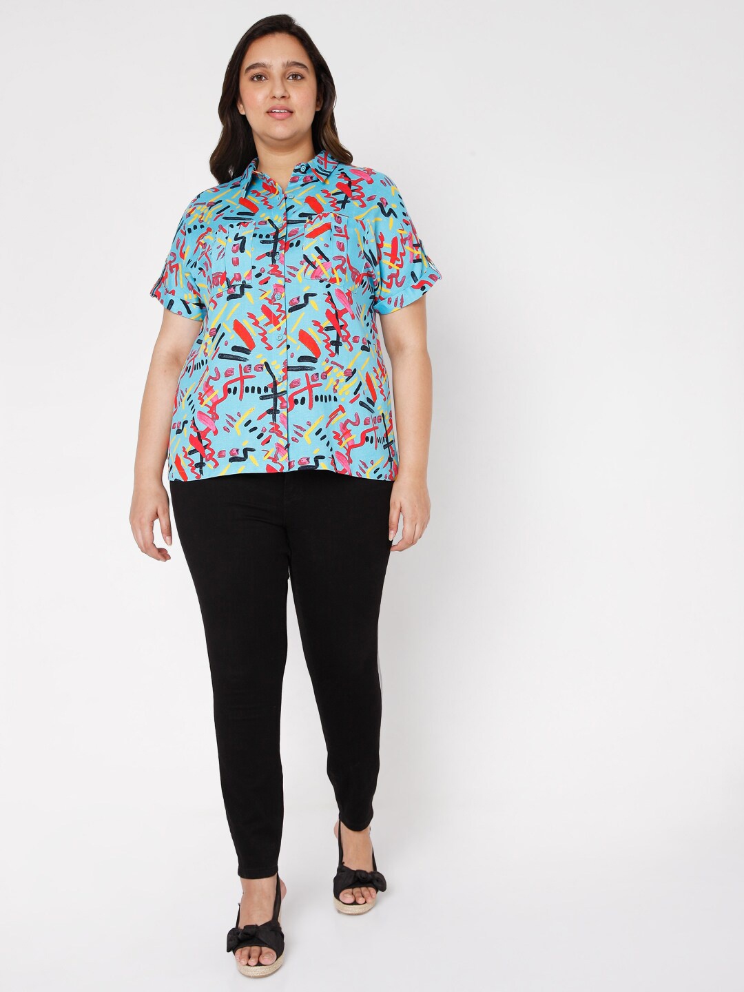 

VERO MODA CURVE Women Blue Printed Casual Shirt