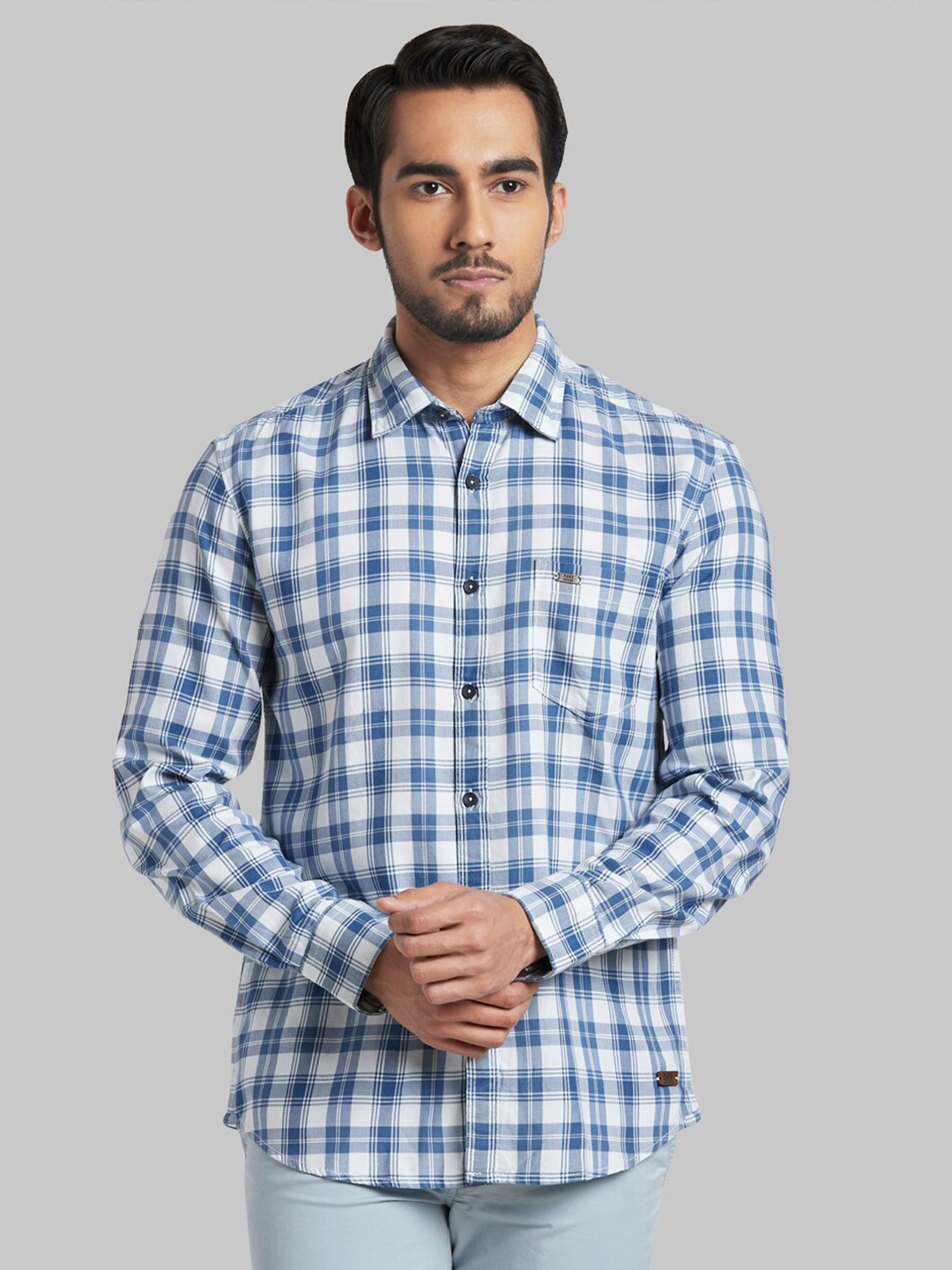 

Parx Men Blue Slim Fit Checked Casual Shirt