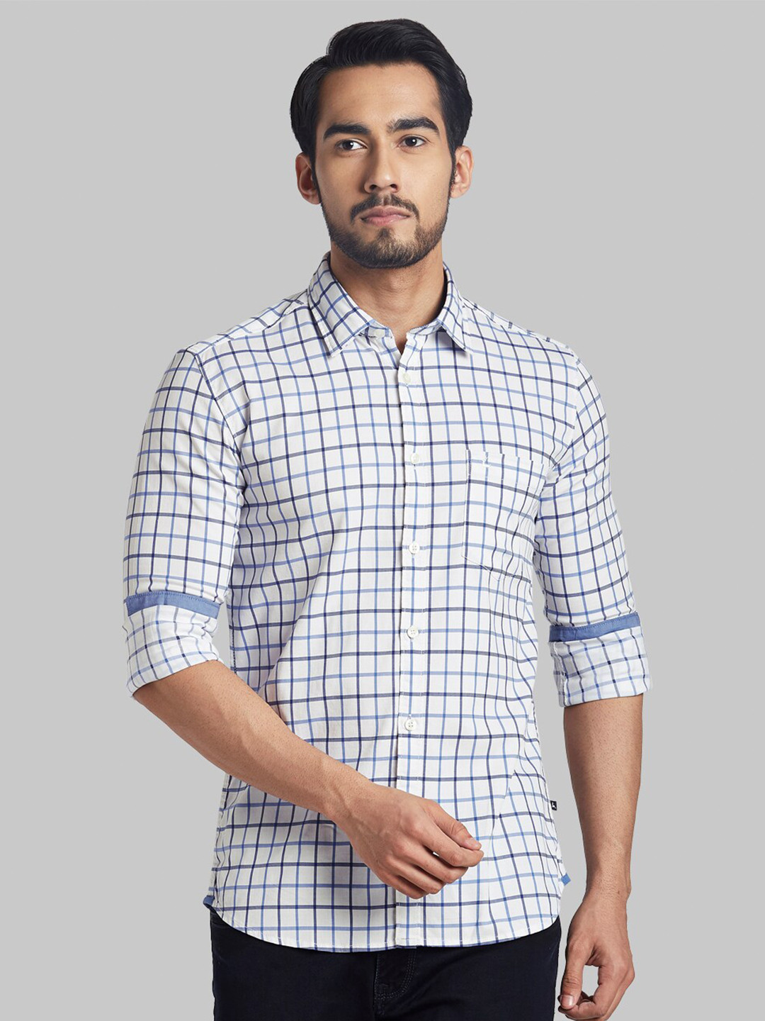 

Parx Men Blue Slim Fit Checked Casual Shirt