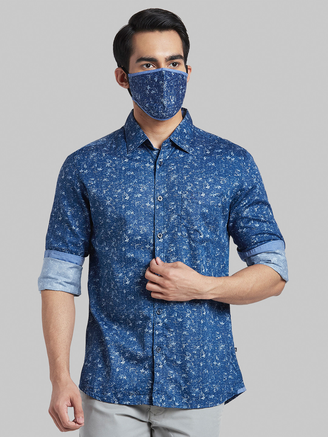

Parx Men Blue Slim Fit Floral Printed Casual Shirt With Mask