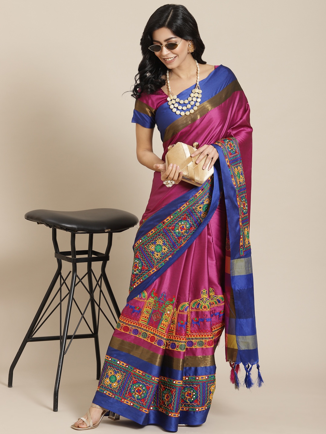 

SERONA FABRICS Pink & Blue Embellished Kutchi Embroidery Silk Cotton Saree