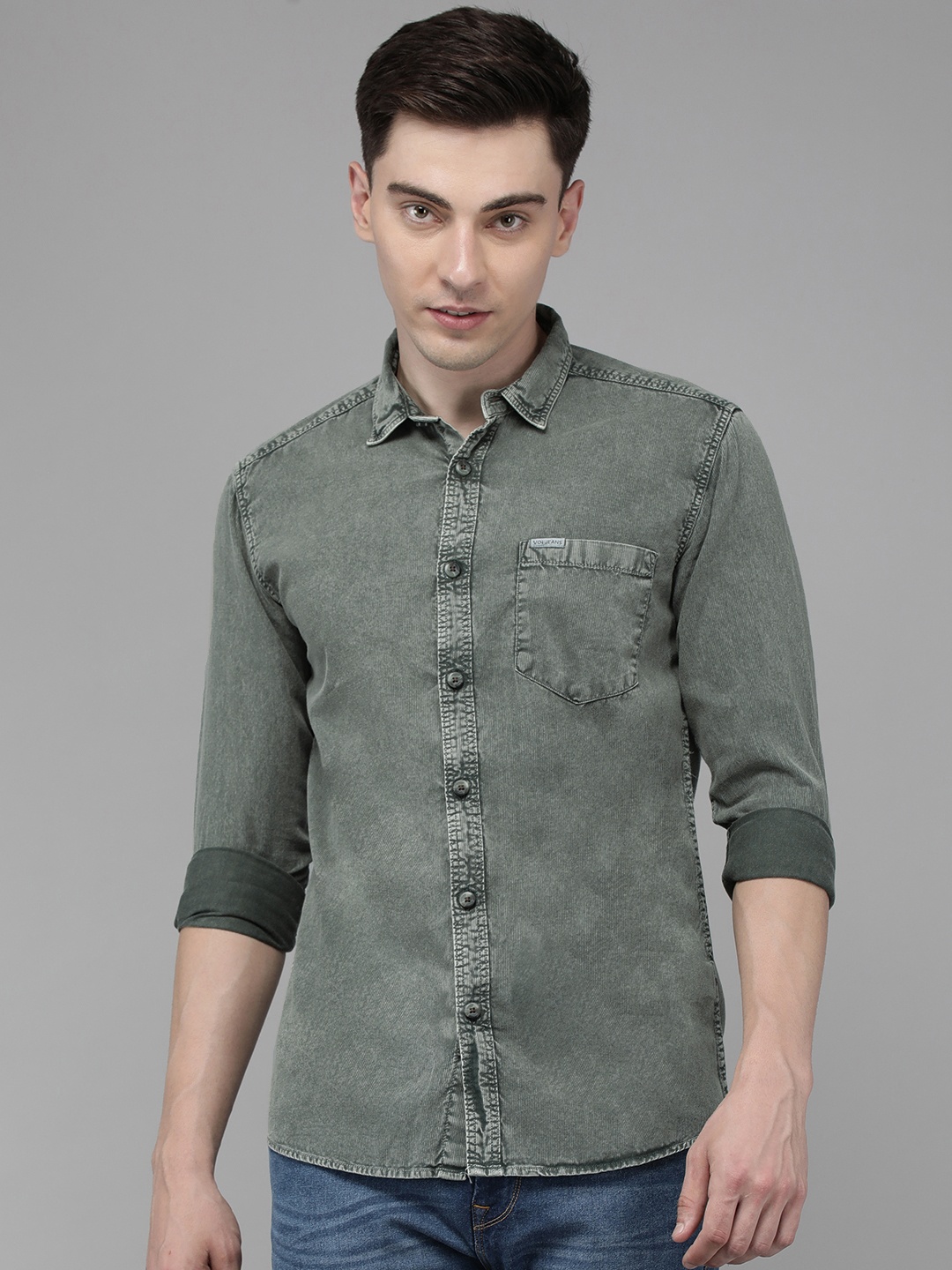 

Voi Jeans Men Olive Green Pure Cotton Standard Slim Fit Casual Shirt