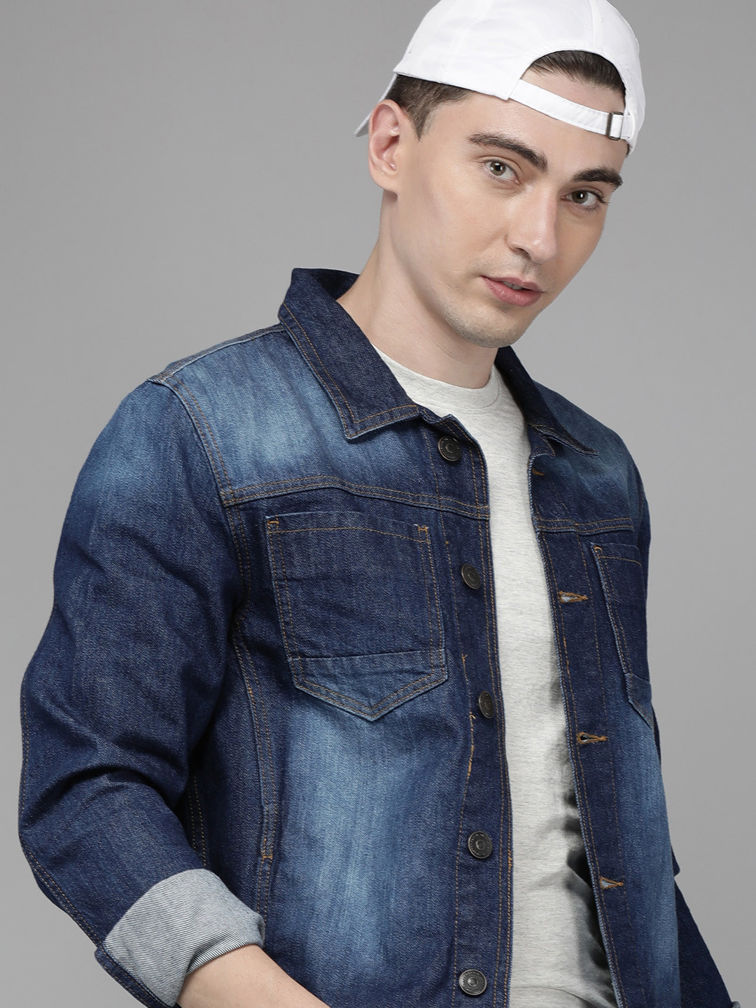 

Voi Jeans Men Blue Pure Cotton Solid Denim Jacket