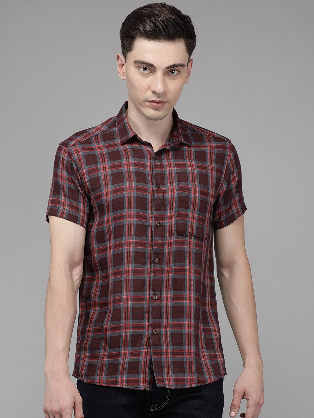 

Voi Jeans Men Maroon Standard Slim Fit Tartan Checks Casual Shirt