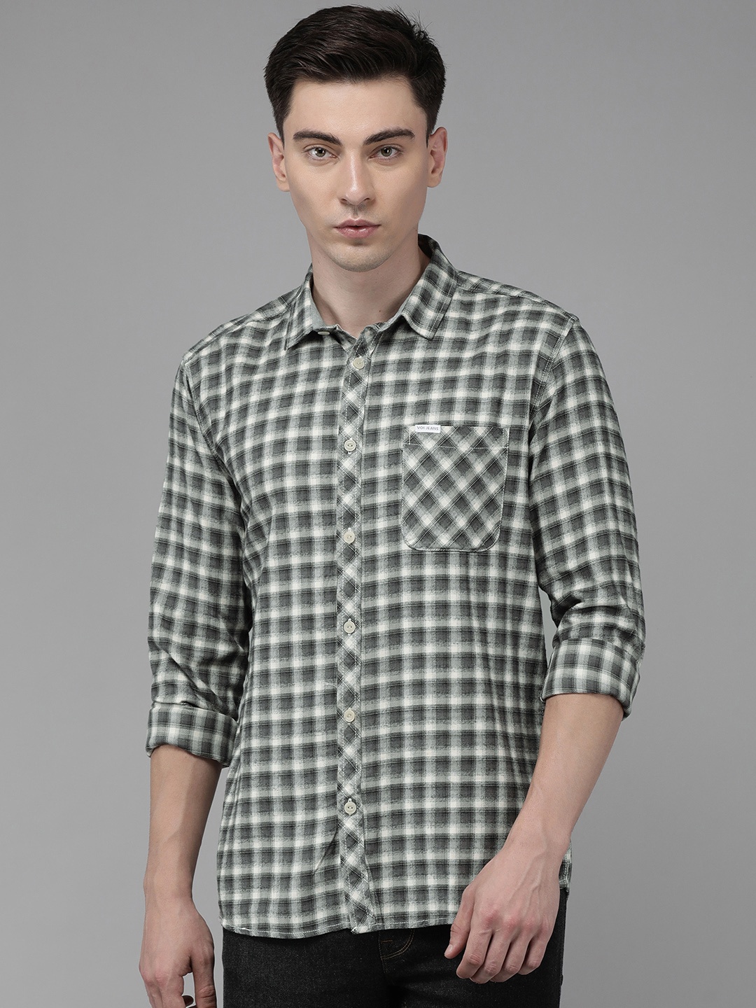 

Voi Jeans Men Grey Standard Slim Fit Checked Casual Shirt