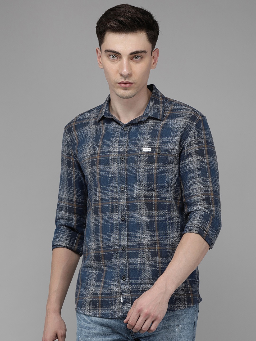 

Voi Jeans Men Blue Standard Slim Fit Tartan Checks Checked Casual Shirt