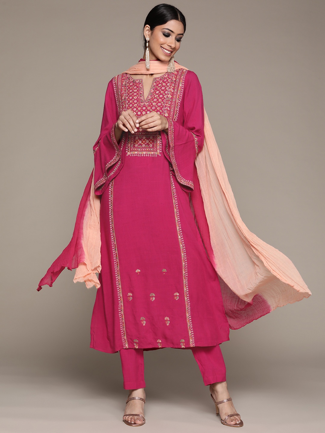 

aarke Ritu Kumar Women Pink & Orange Floral Embroidered Kurta with Trousers & Dupatta