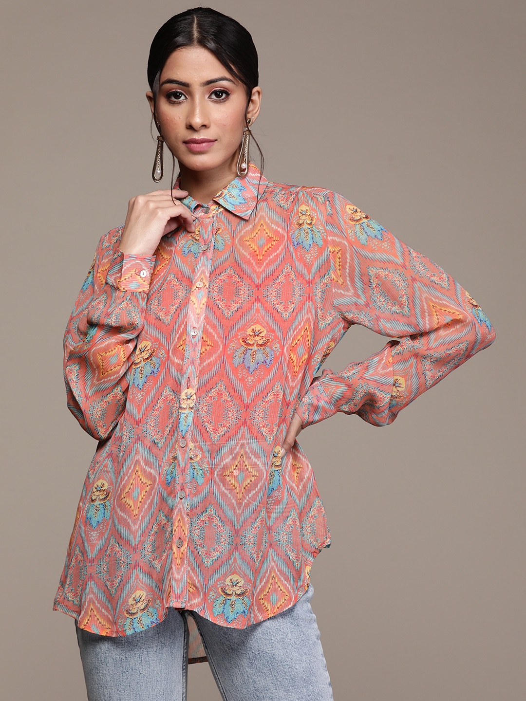 

aarke Ritu Kumar Women Peach-Coloured & Blue Ethnic Motifs Print Longline Shirt Camisole