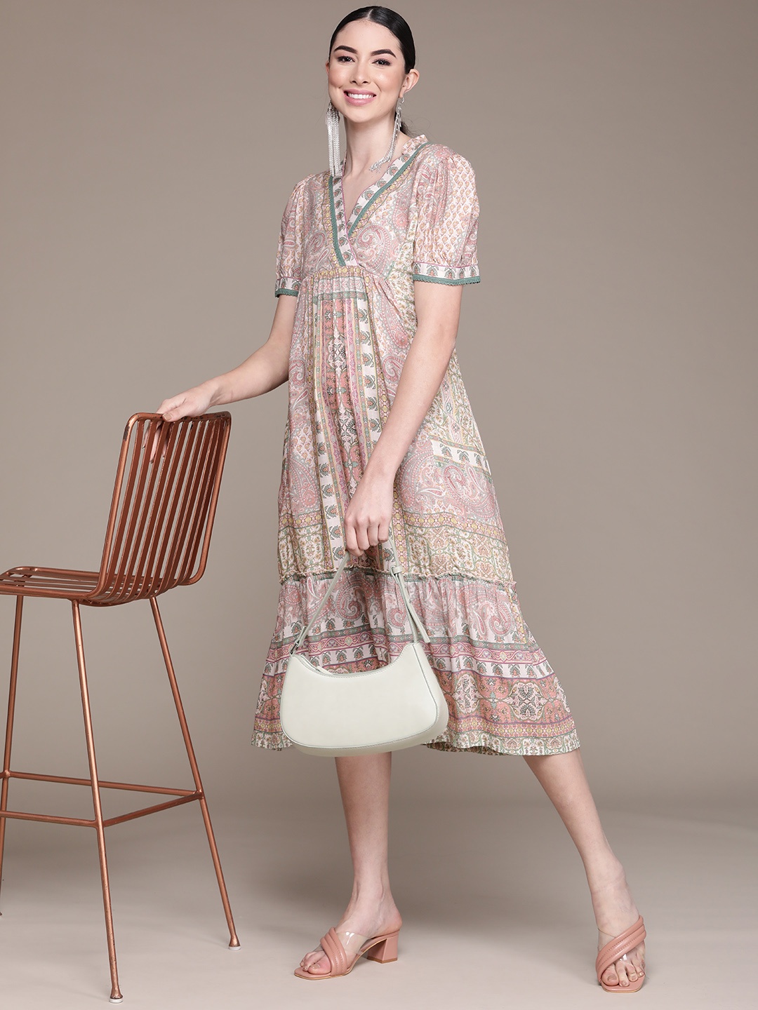 

aarke Ritu Kumar Women Pink & Off White Abstract Printed A-Line Midi Dress