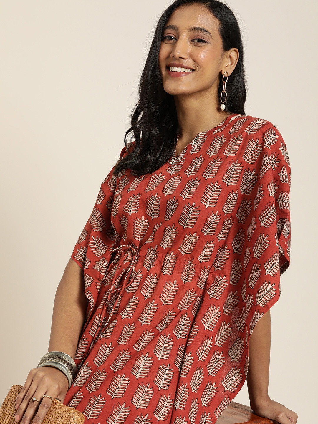 

Taavi Women Maroon Bagru Hand Block Printed Kaftan Dress with Tie-up Detail