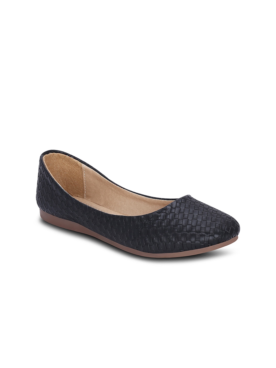 

Get Glamr Women Black Solid Round-Toe Flat Shoes
