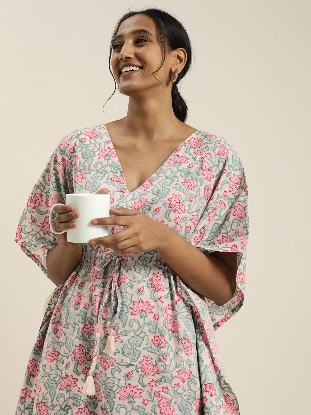 

Taavi Grey & Pink Sanganeri Handblock Print Floral Ethnic Kaftan Dress with Waist Tie-Up