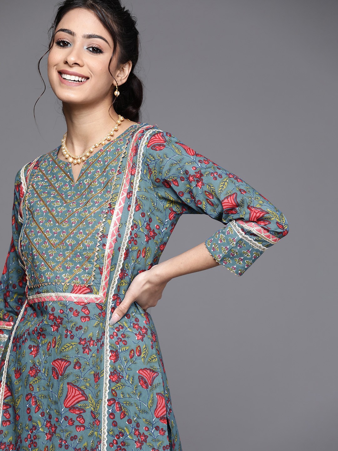 

Libas Women Blue & Red Pure Cotton Floral Yoke Design Gotta Patti Floral Kurta