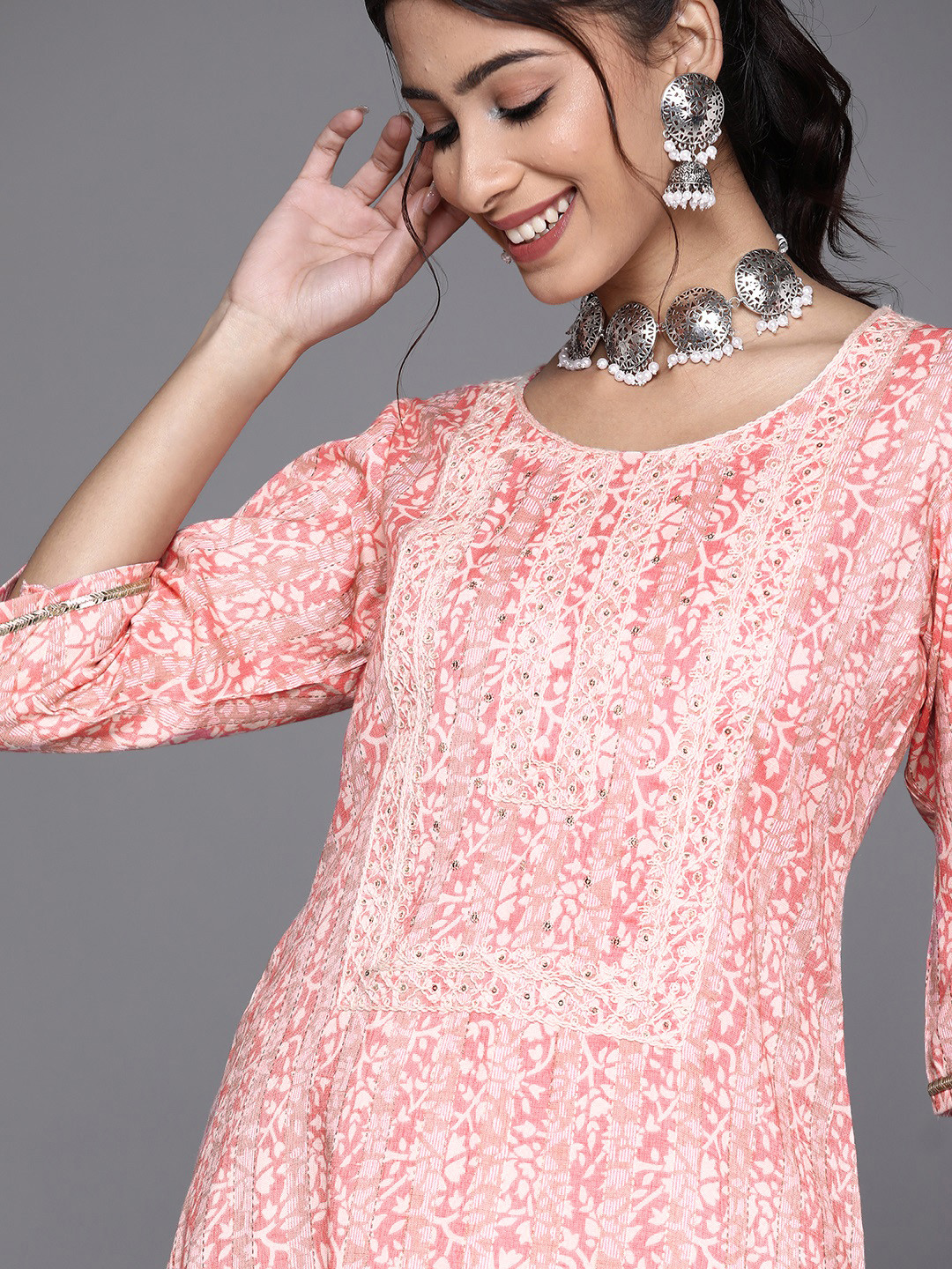 

Libas Women Pink Floral Yoke Design Indie Prints Kurta