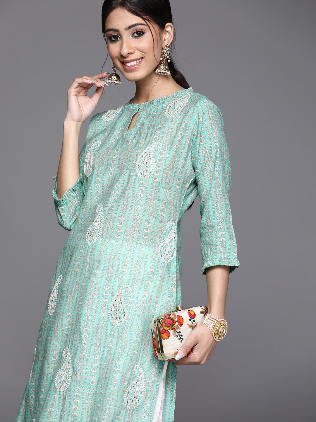 

Libas Women Green Paisley Striped Keyhole Neck Chanderi Silk Kurta