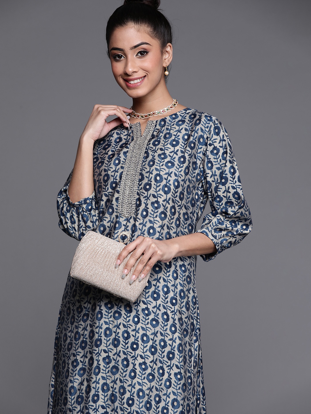 

Libas Women Blue & Grey Ethnic Motifs Printed Indigo Kurta