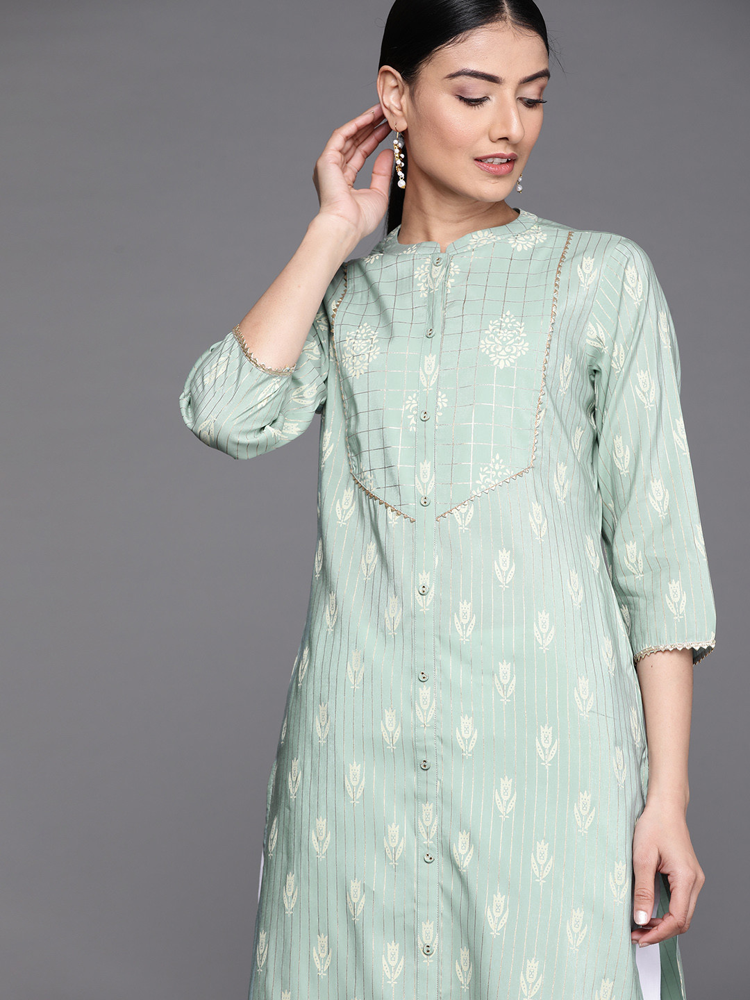 

Libas Women Mint Green Ethnic Motifs Print Mandarin Collar Gotta Patti Chanderi Silk Kurta
