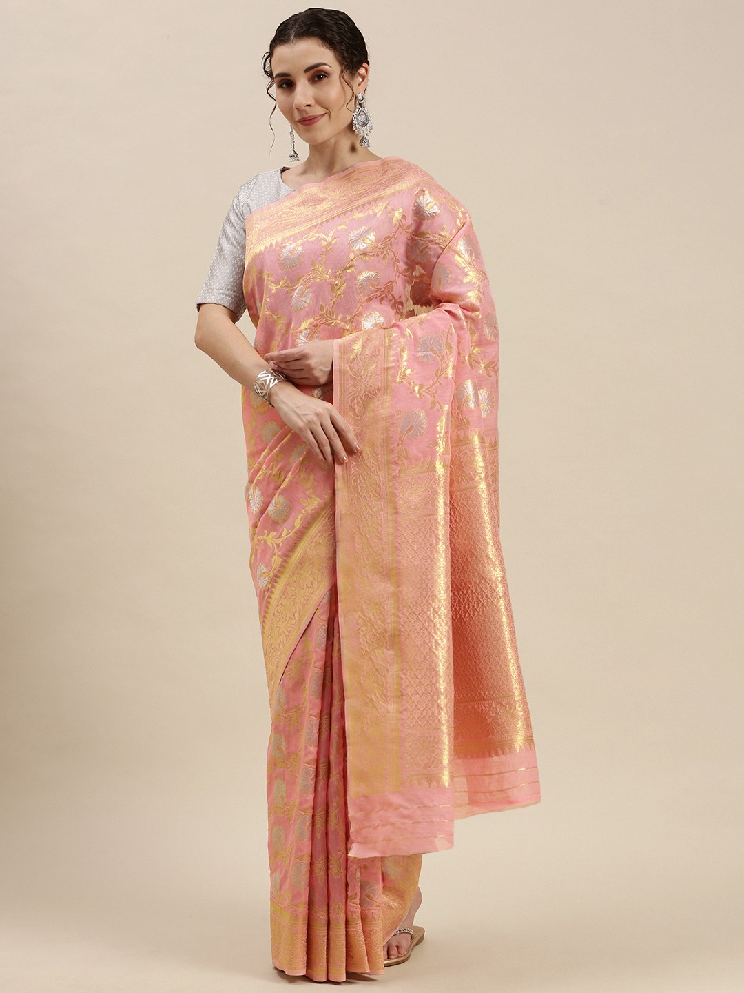 

SANGAM PRINTS Peach-Coloured & Golden Woven Design Saree