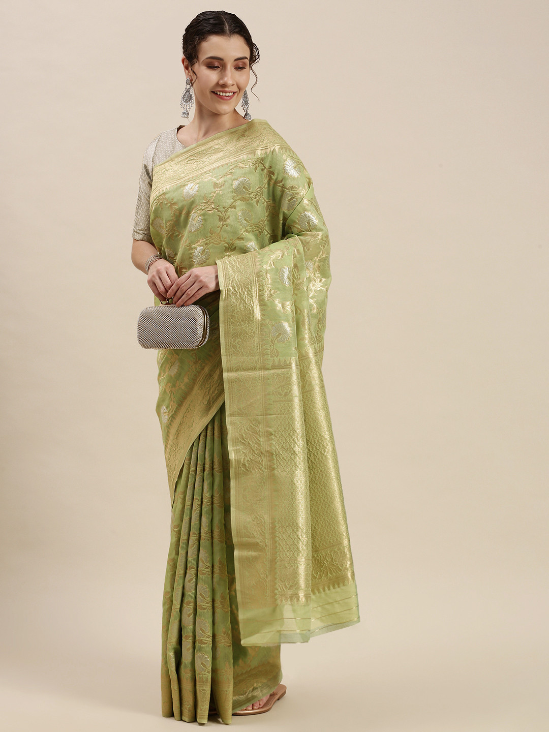 

SANGAM PRINTS Green & Golden Woven Design Saree