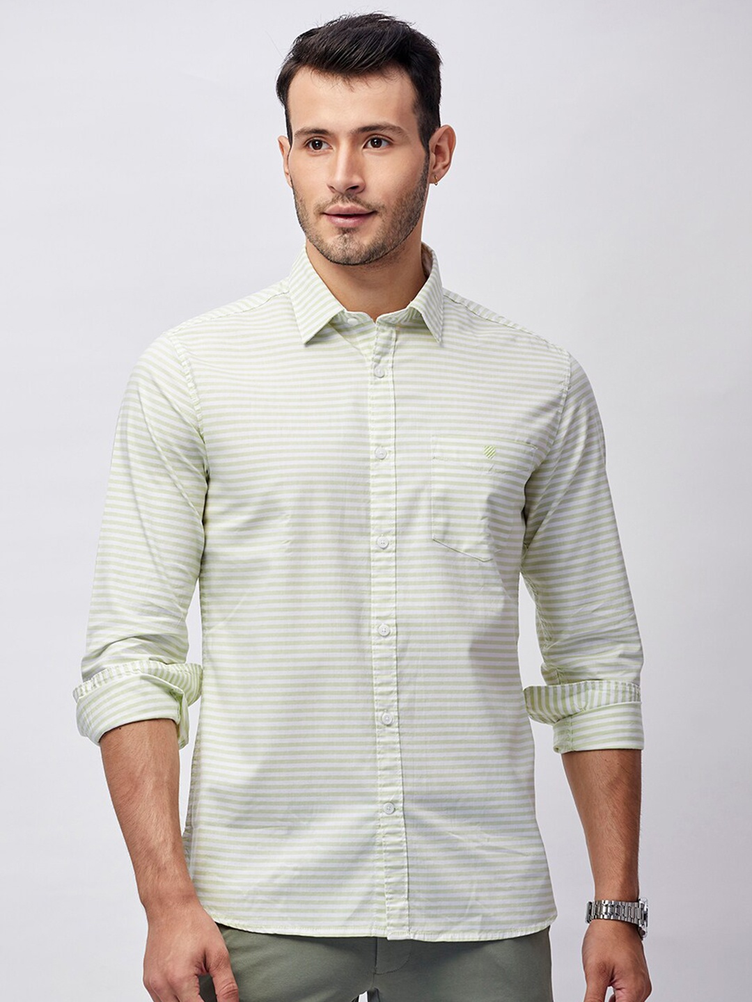 

J Hampstead Men Green Classic Slim Fit Striped Cotton Casual Shirt