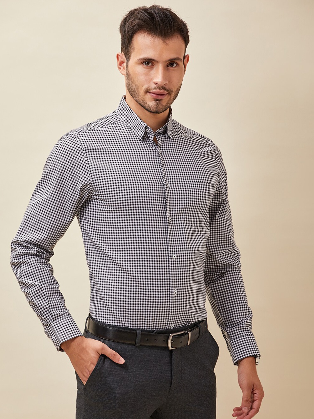 

J Hampstead Men Black Cotton Classic Slim Fit Checked Formal Shirt