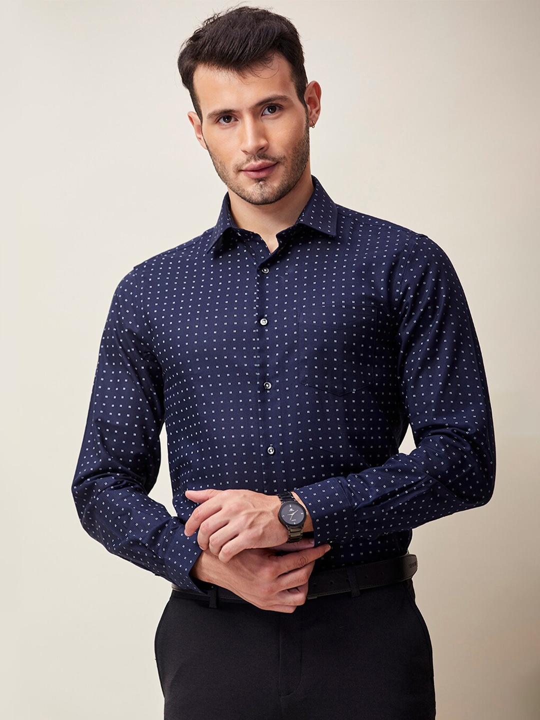 

J Hampstead Men Navy Blue Classic Slim Fit Printed Formal Shirt