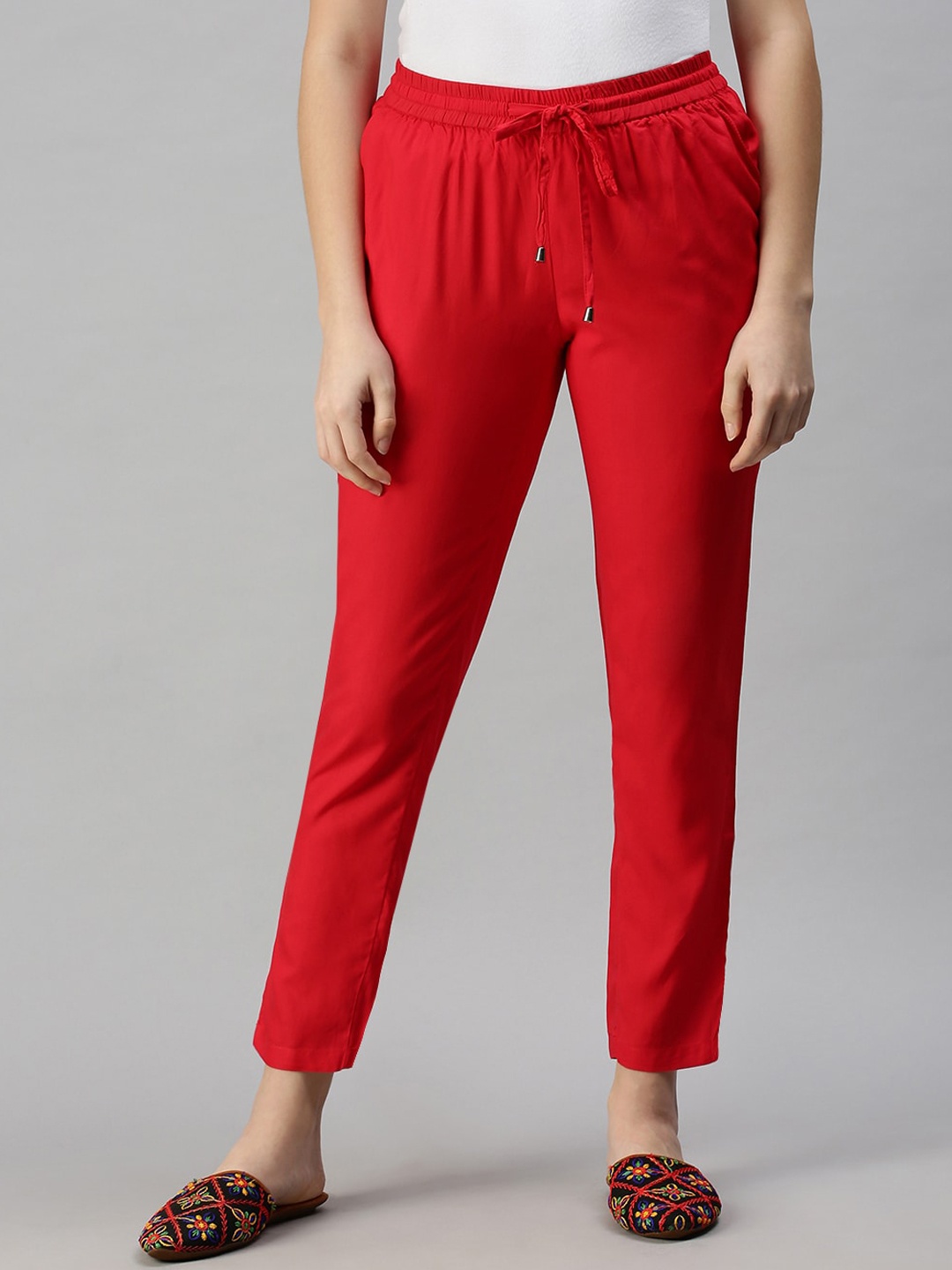 

De Moza Women Red Solid Trousers