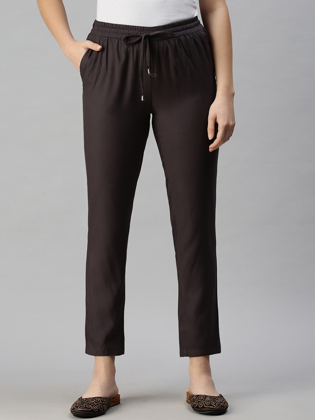 

De Moza Women Grey Solid Trousers