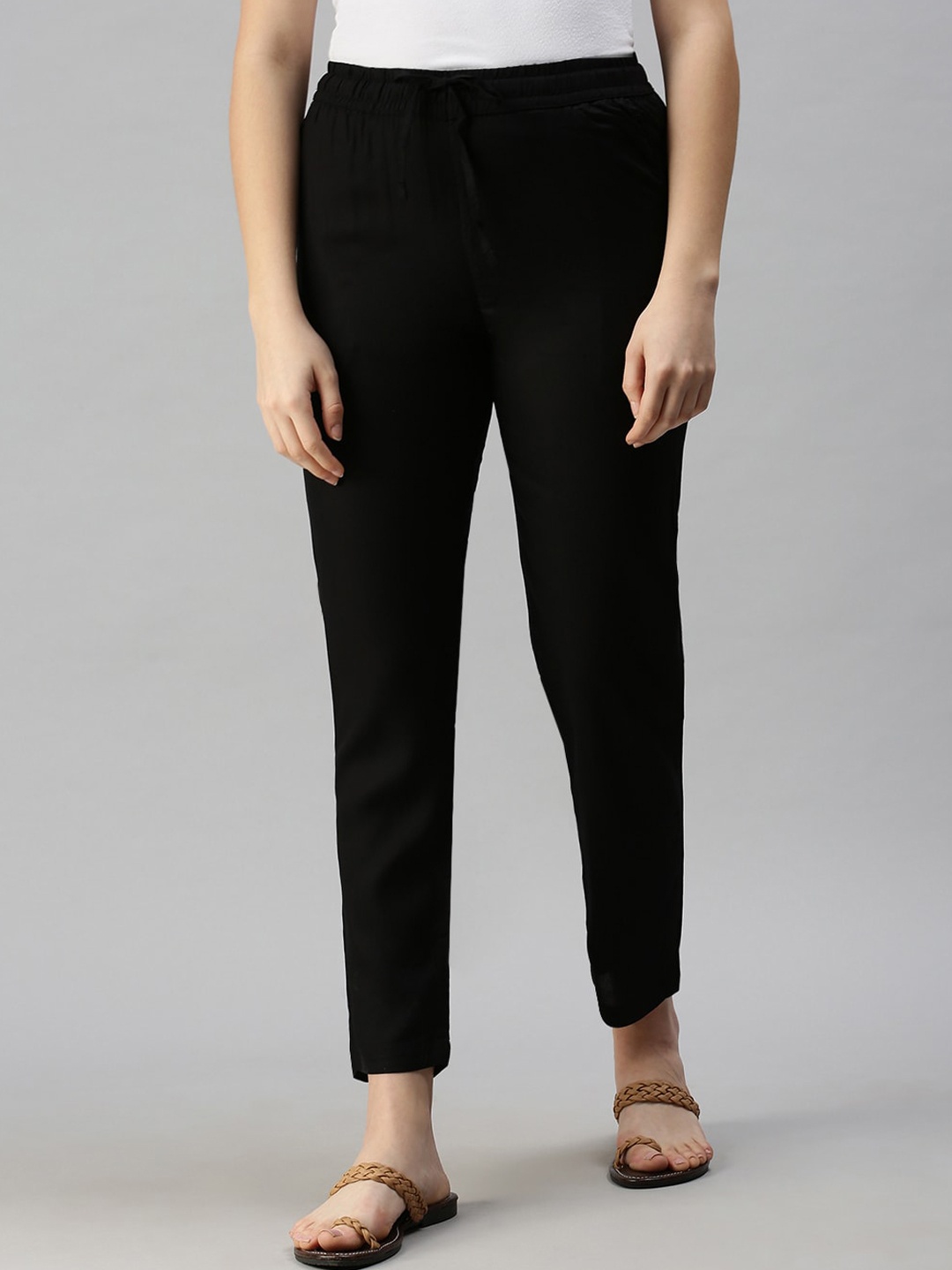 

De Moza Women Black Relaxed Straight Leg Trousers