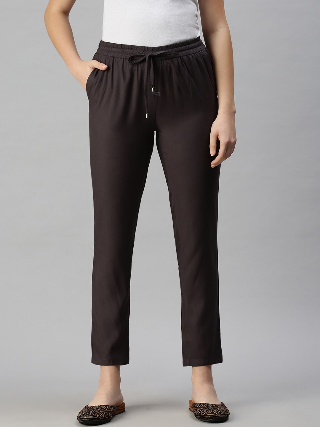 

De Moza Women Grey Relaxed Straight Leg Trousers