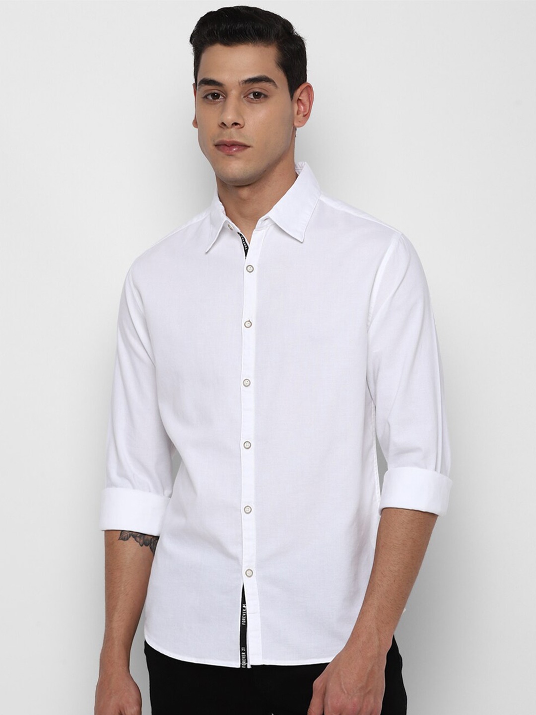 

FOREVER 21 Men White Solid Regular Fit Cotton Casual Shirt