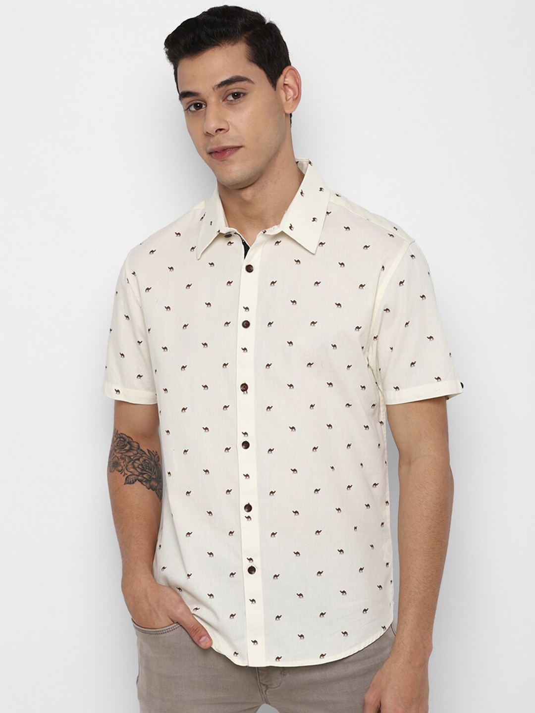 

FOREVER 21 Men Cream Micro Ditsy Printed Casual Shirt