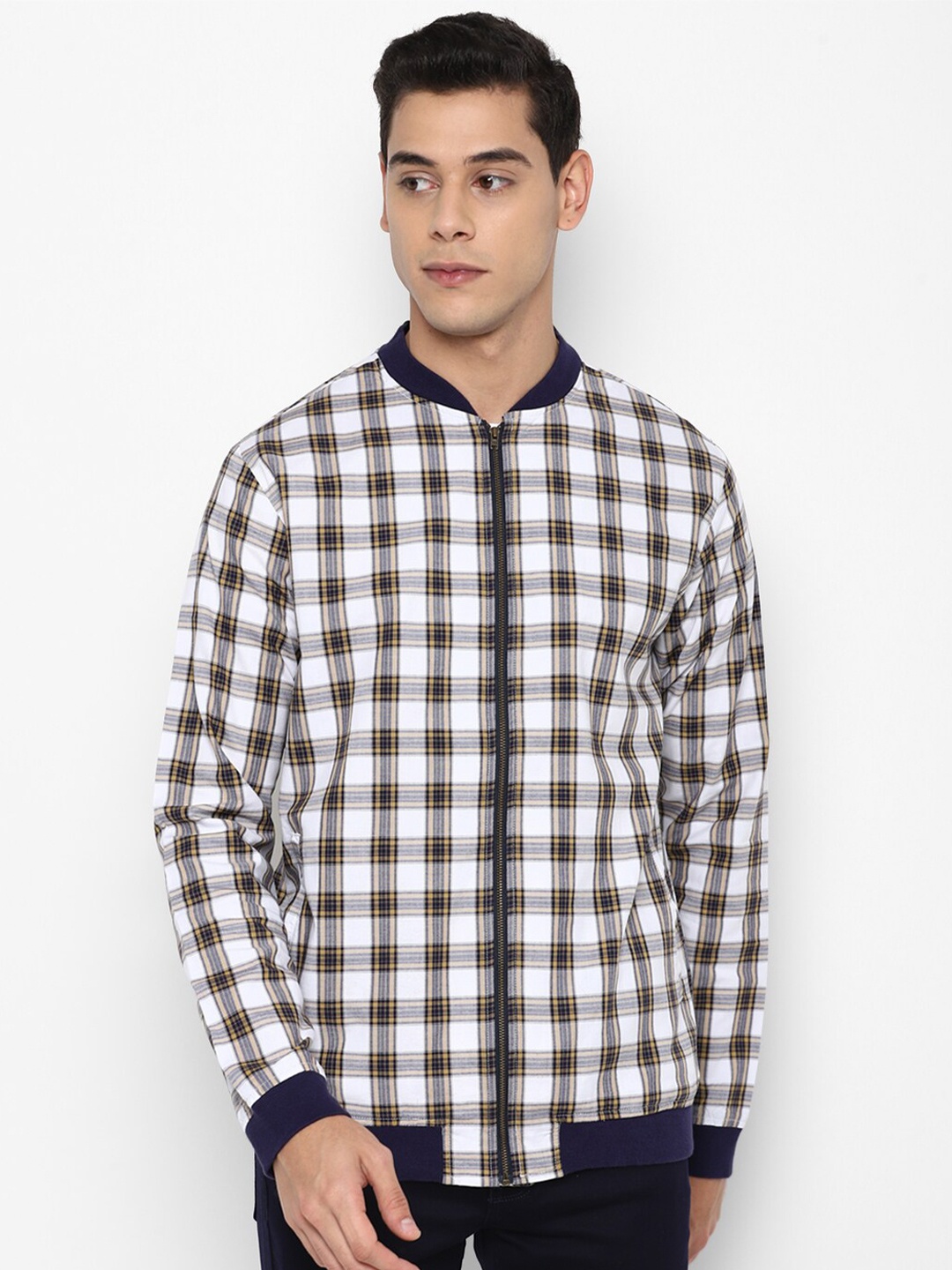 

FOREVER 21 Men White Gingham Checks Printed Casual Shirt