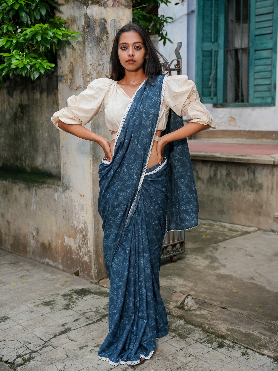 

Suta Blue & White Floral Digital Printed Pure Cotton Saree