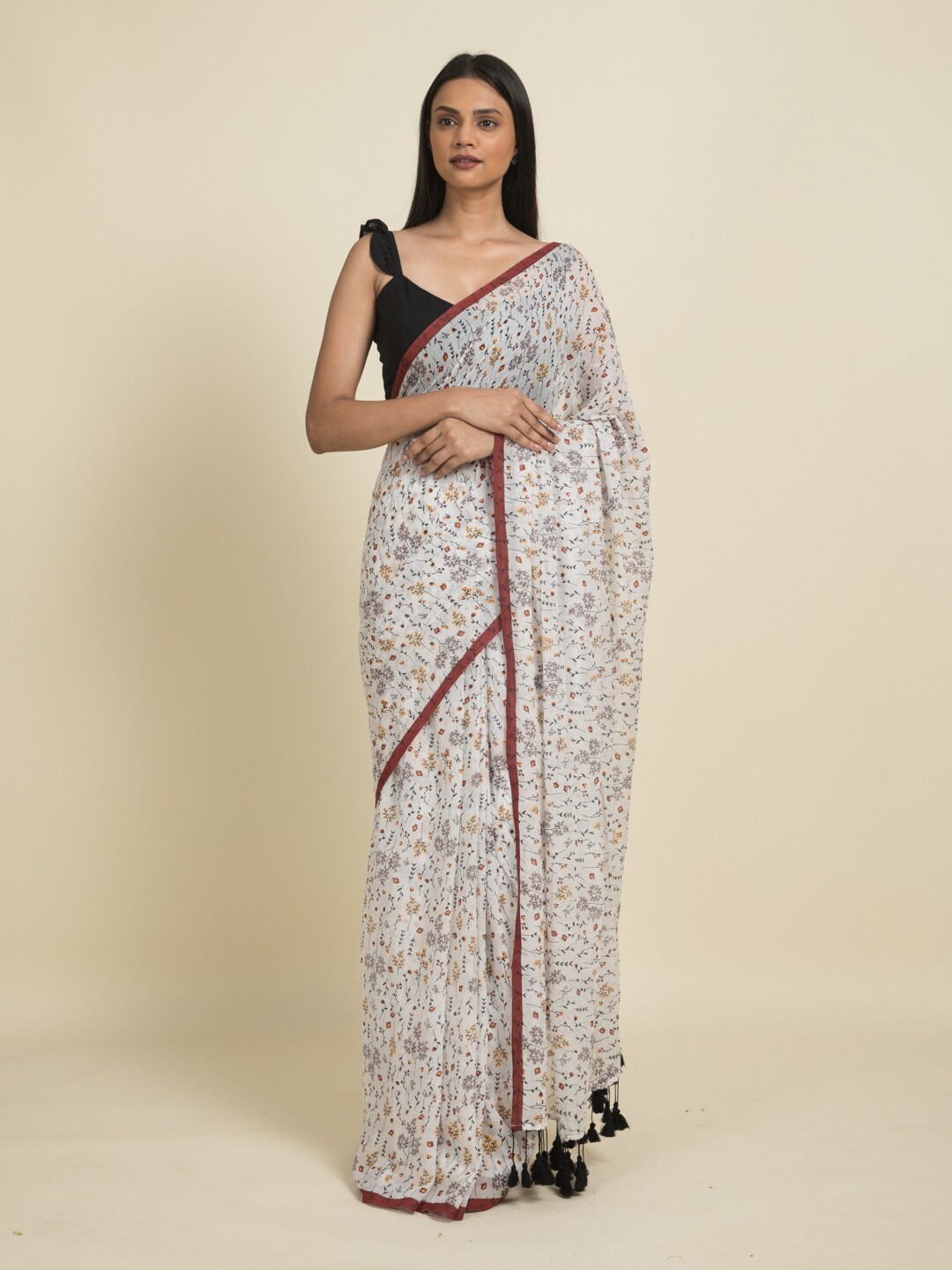 

Suta White & Brown Floral Printed Pure Cotton Saree