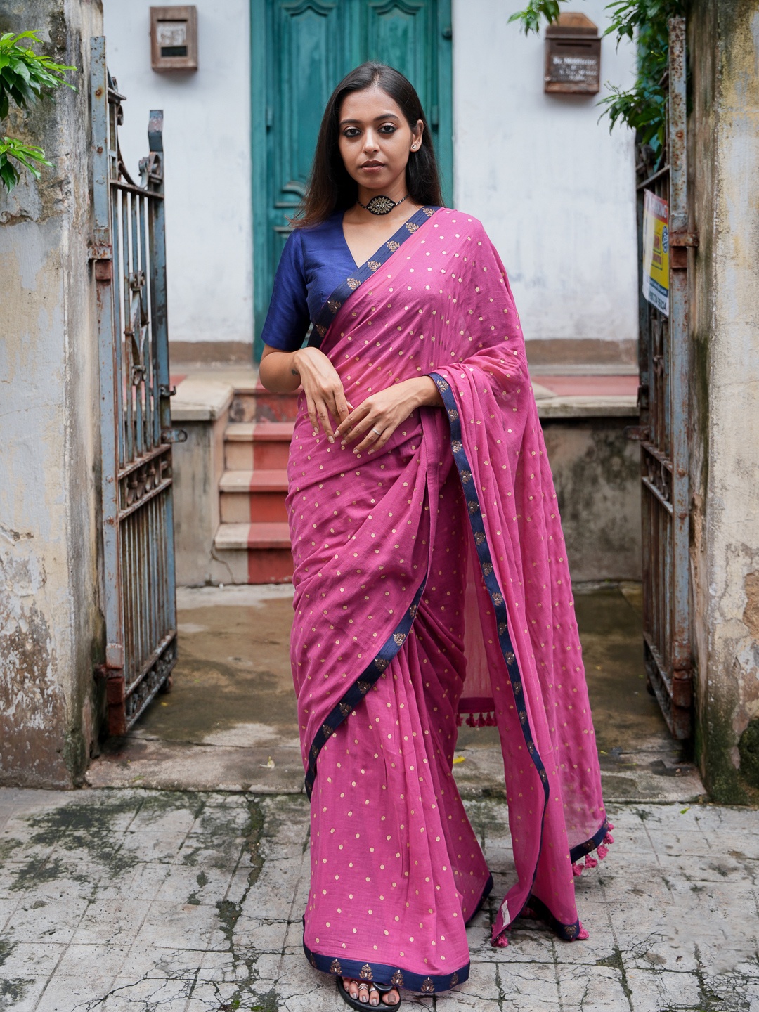 

Suta Pink Printed Pure Cotton Saree