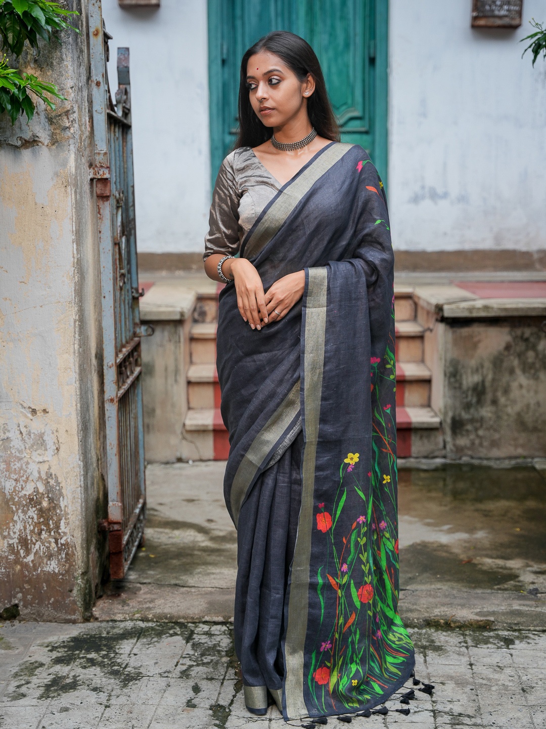 

Suta Black & Gold-Toned Floral Digital Printed Zari Pure Cotton Saree