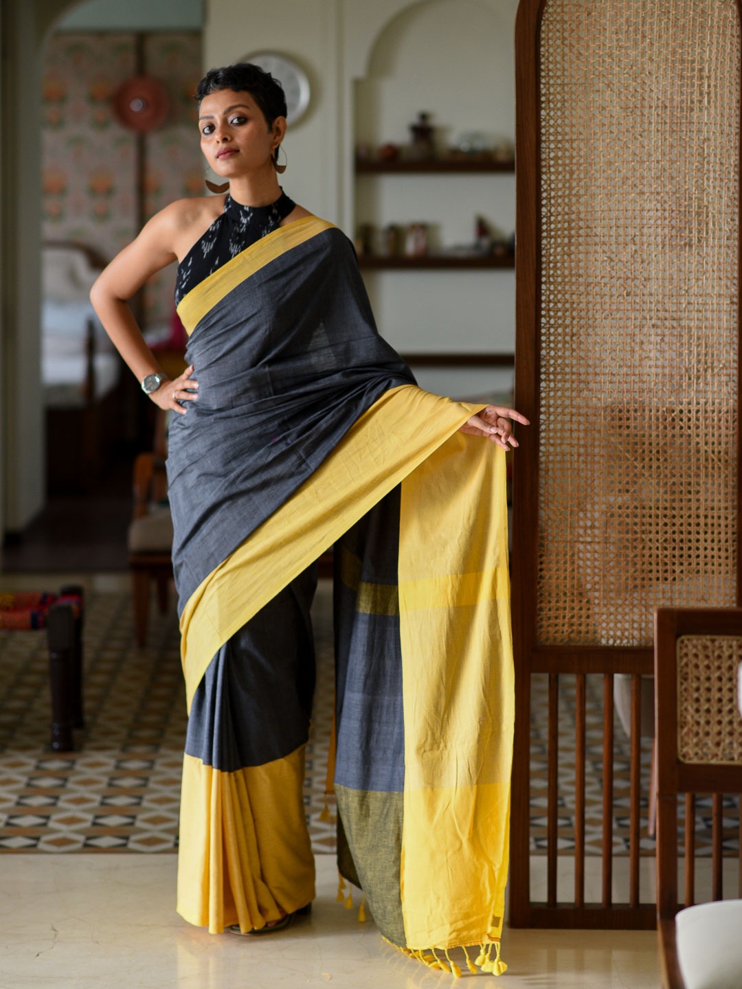 

Suta Grey & Yellow Colourblocked Pure Cotton Saree