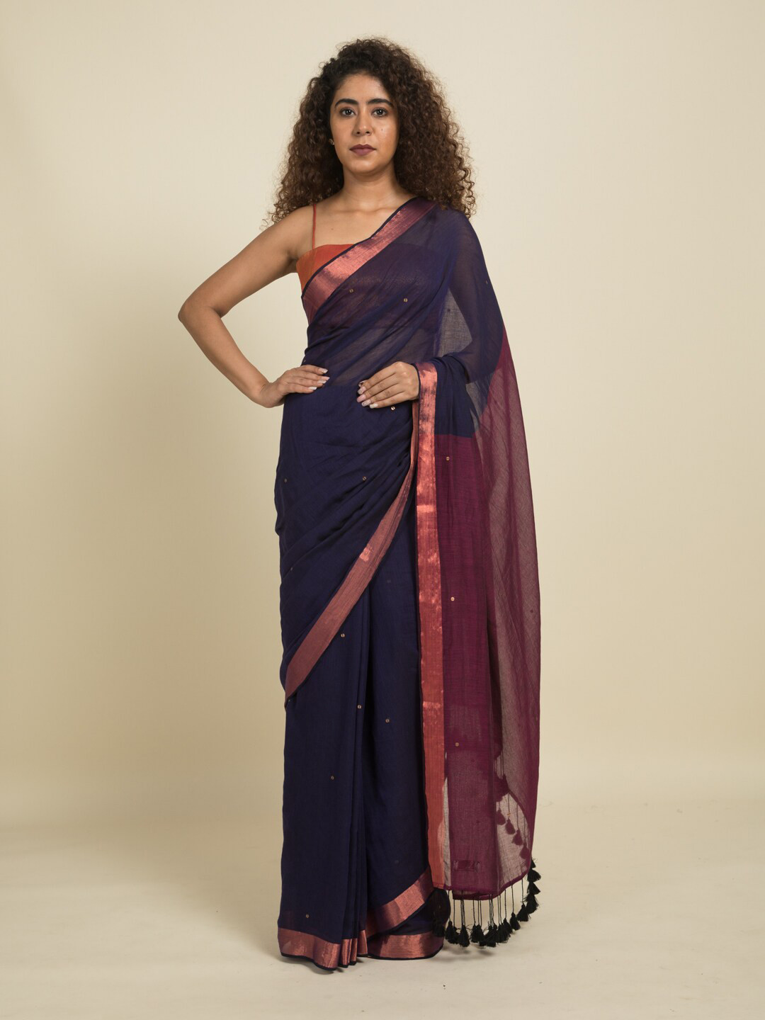 

Suta Blue & Pink Embellished Sequinned Pure Cotton Saree