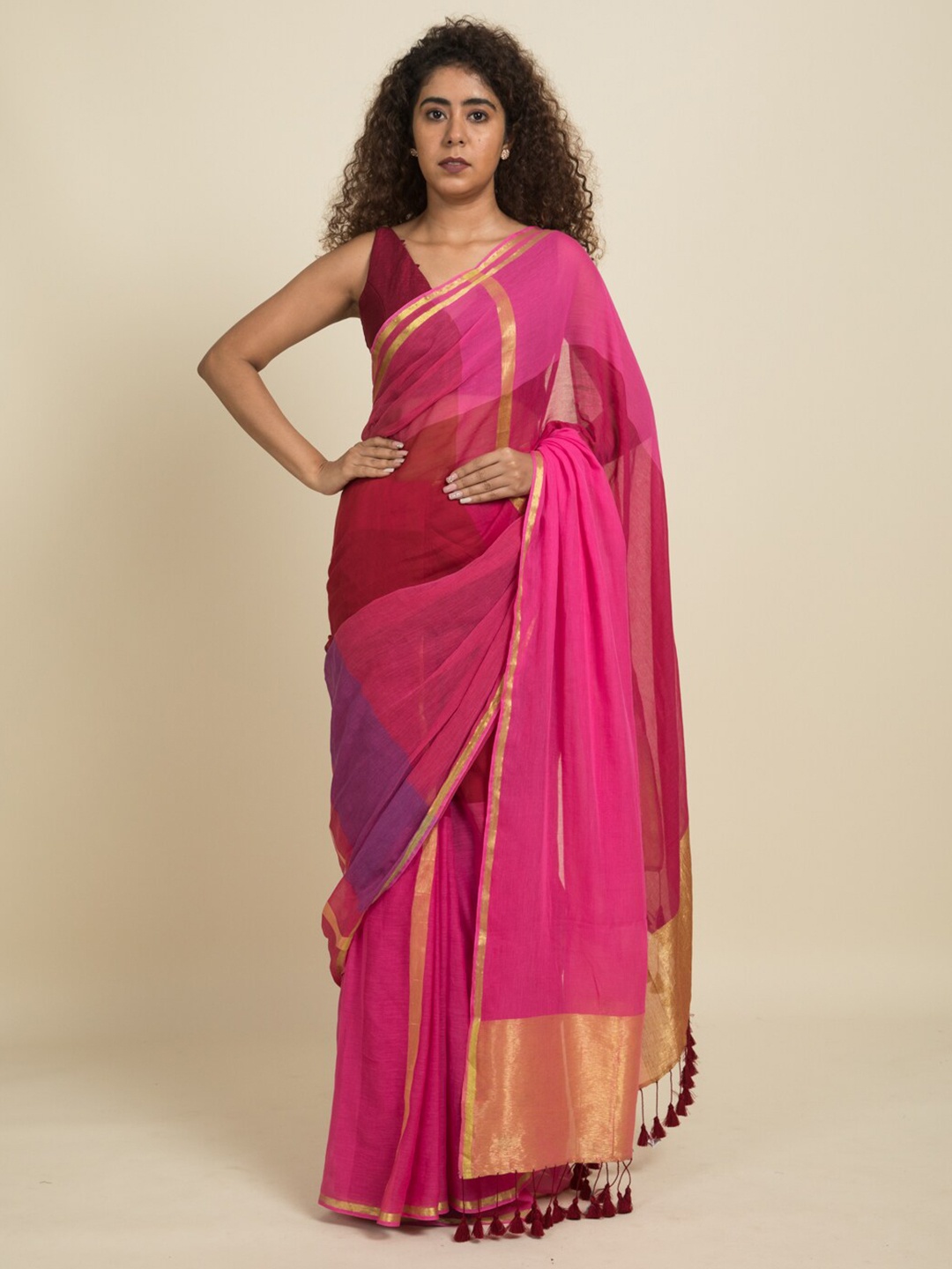 

Suta Maroon & Pink Colourblocked Zari Pure Cotton Saree