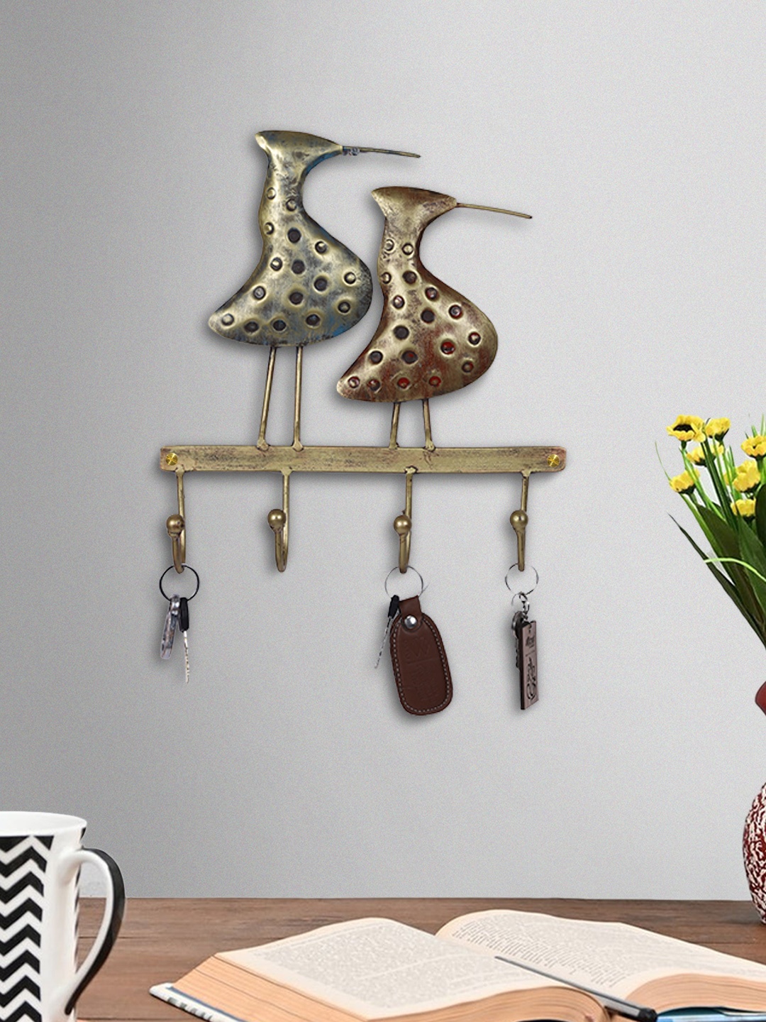 

Aapno Rajasthan Blue & Red Dual Beautiful Coco Hook With 4 Keys Holder